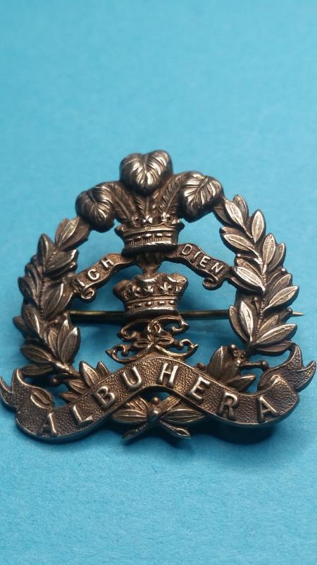 Middlesex Regiment   Collar  Badge Brooch