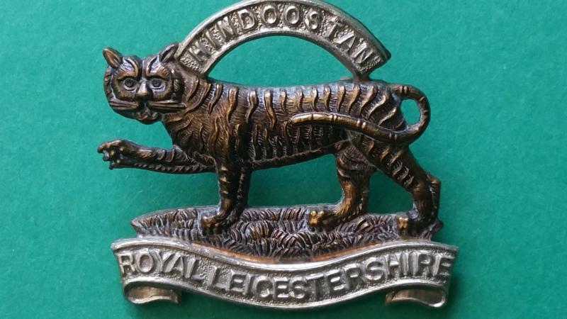 Royal Leicestershire Regiment Collar Badge